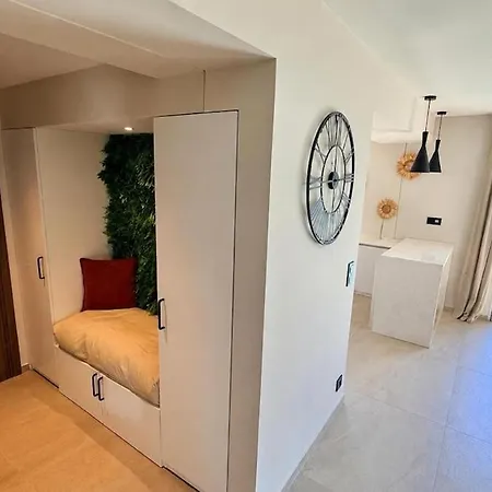 Villa Neuve 6 Pers - Piscine - à 800 M