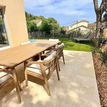 Villa Neuve 6 Pers - Piscine - à 800 M